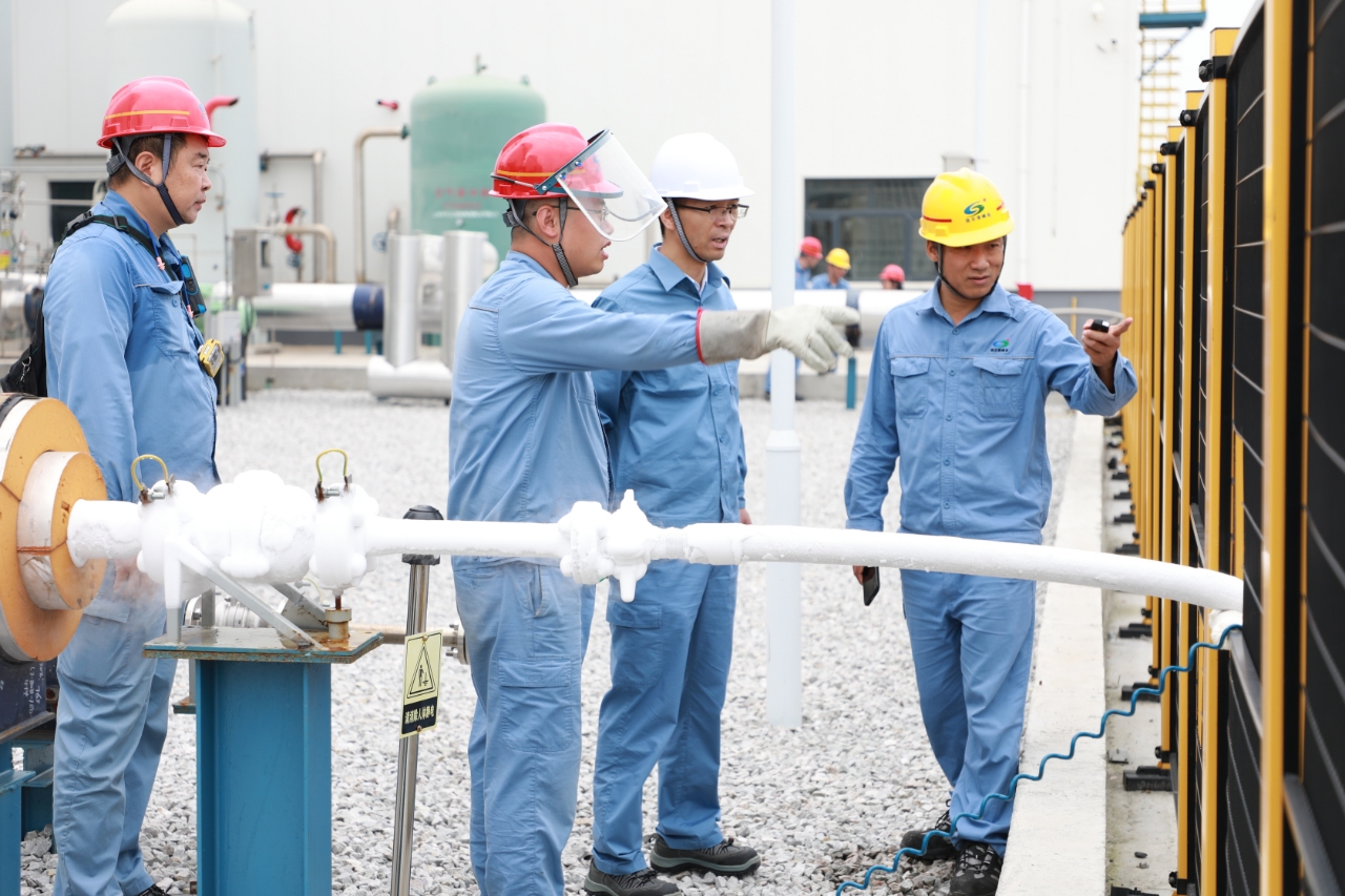 公司黨委書(shū)記、董事長(zhǎng)姜自成深入一線(xiàn)檢查安全生產(chǎn)工作